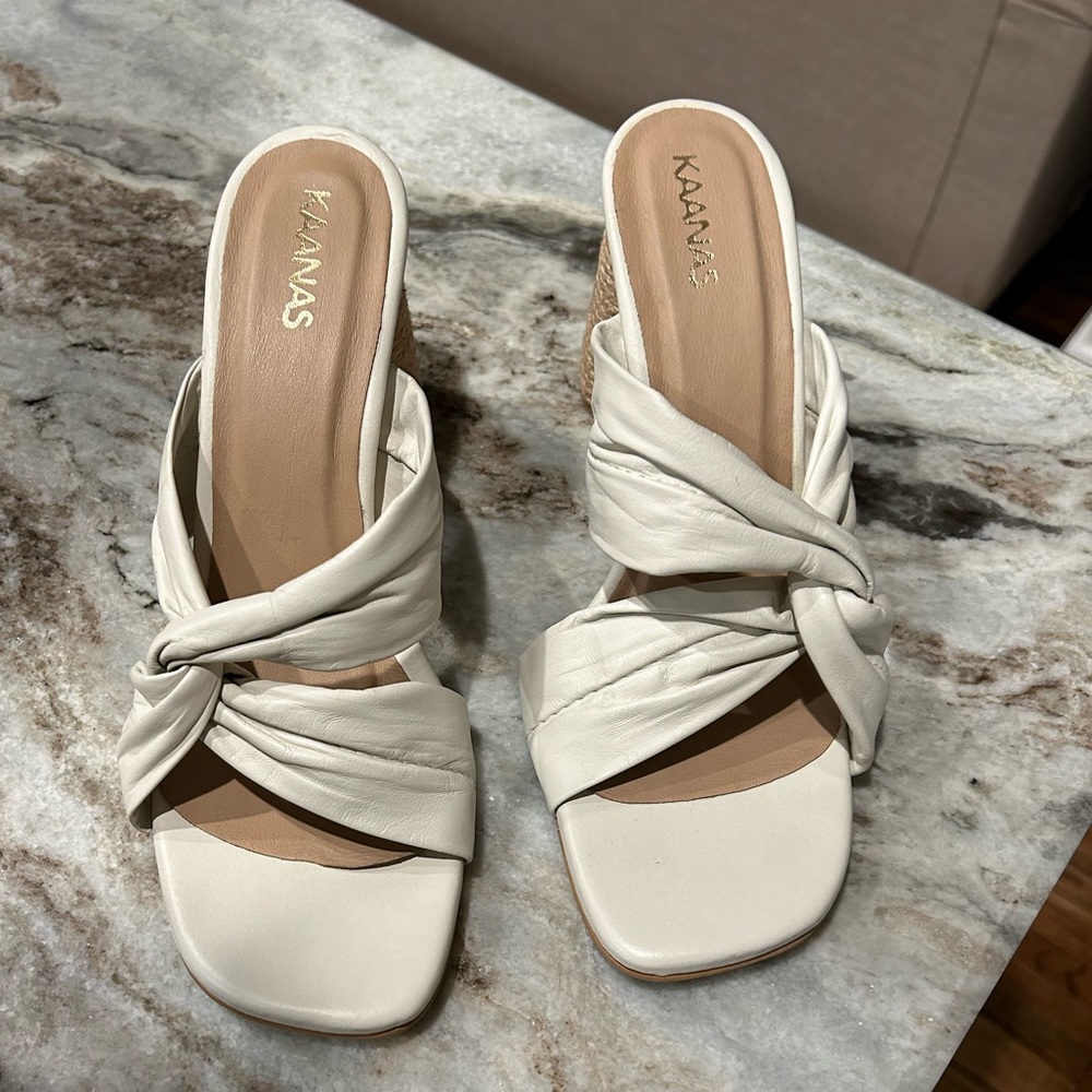 White Kaanas sandals. NWOT
